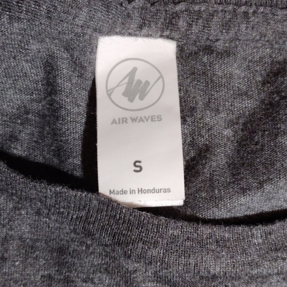 Air Waves Awesome Aunt Tee - Picture 3 of 4